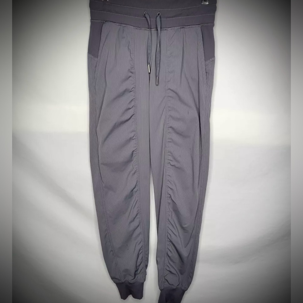 Lululemon Dark Gray Studio Joggers Size 4 EUC